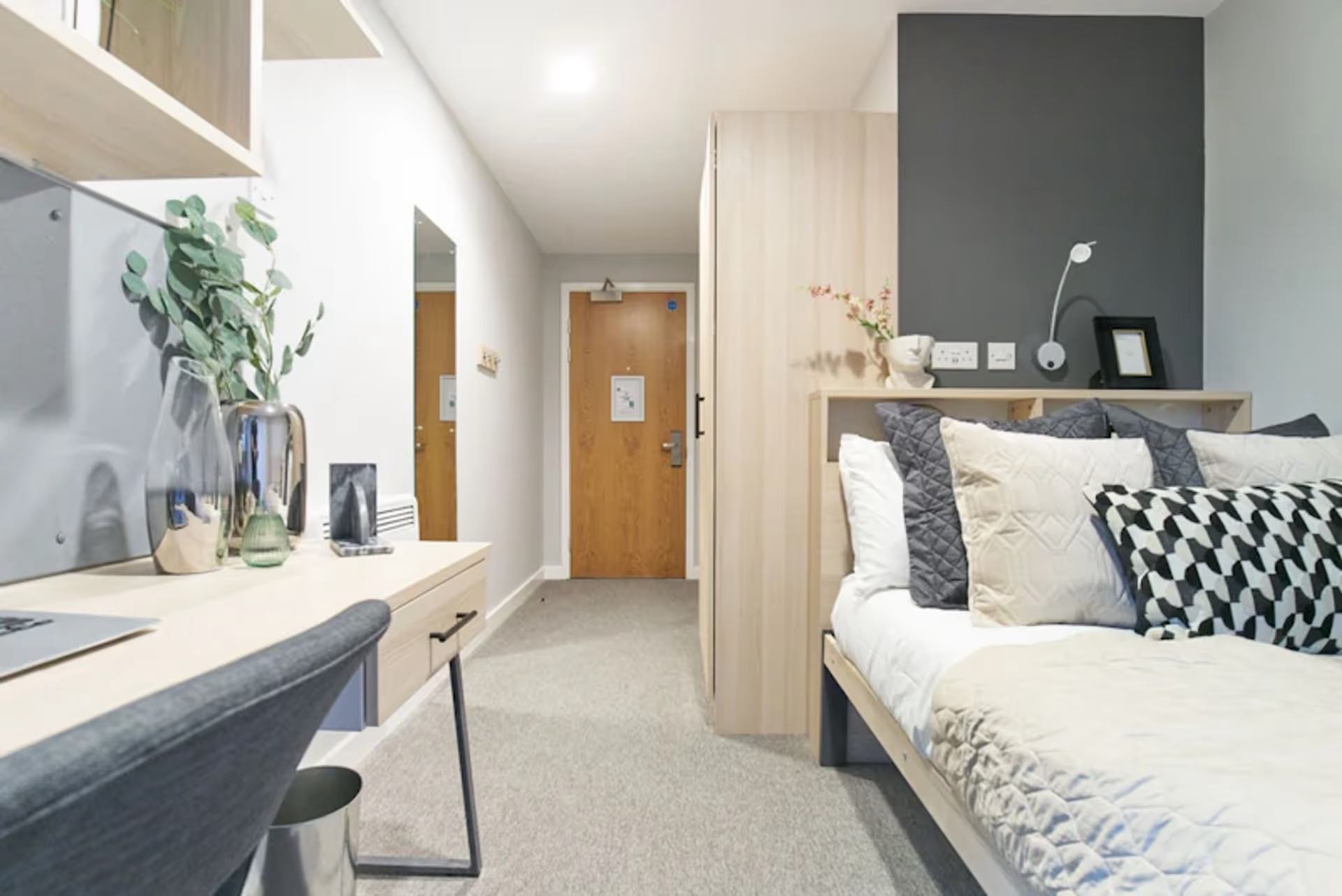 Standard Ensuite