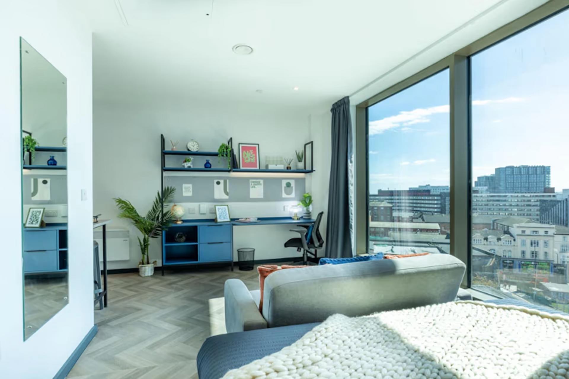 Platinum Suite (Top Floor)