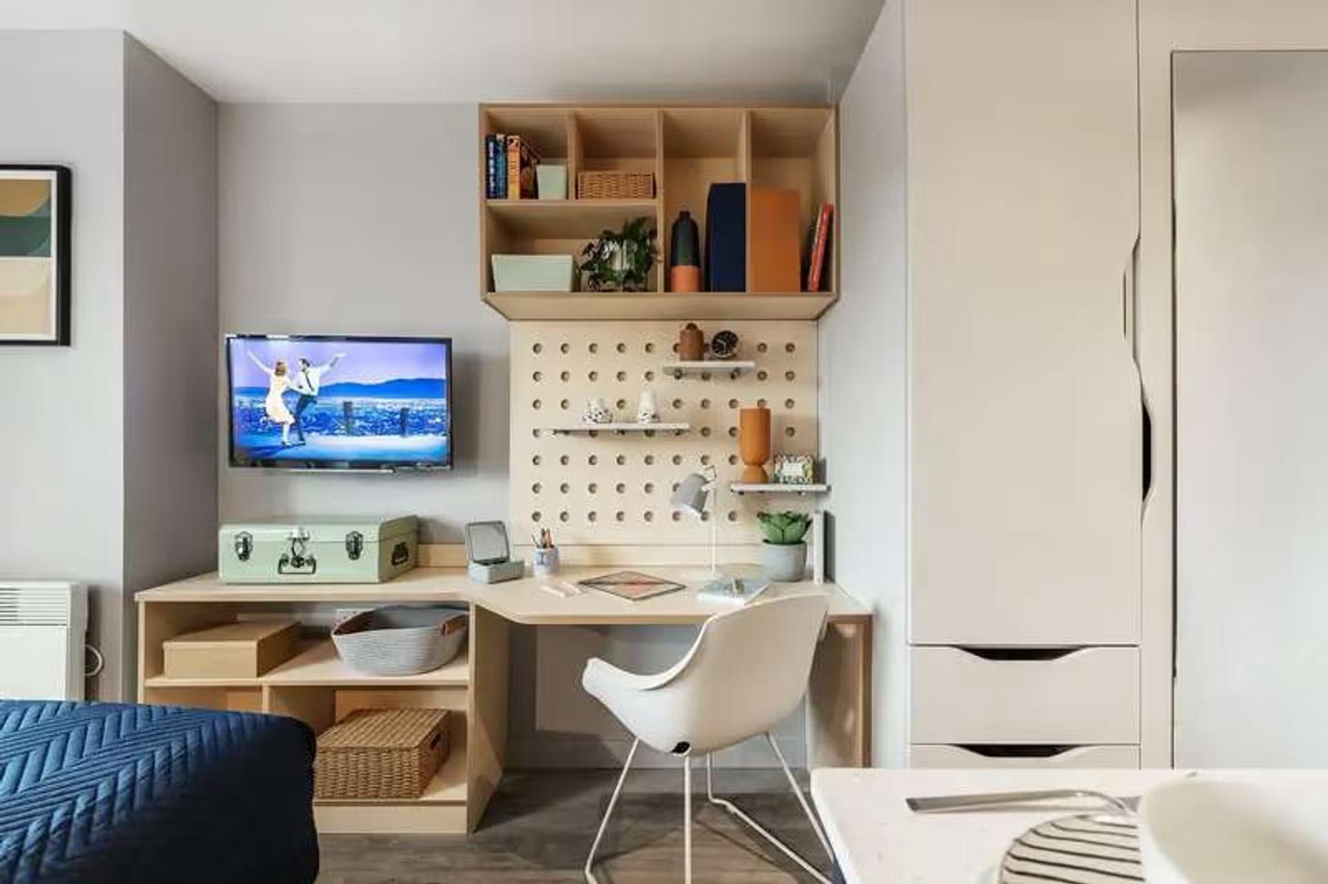 Essential Studio