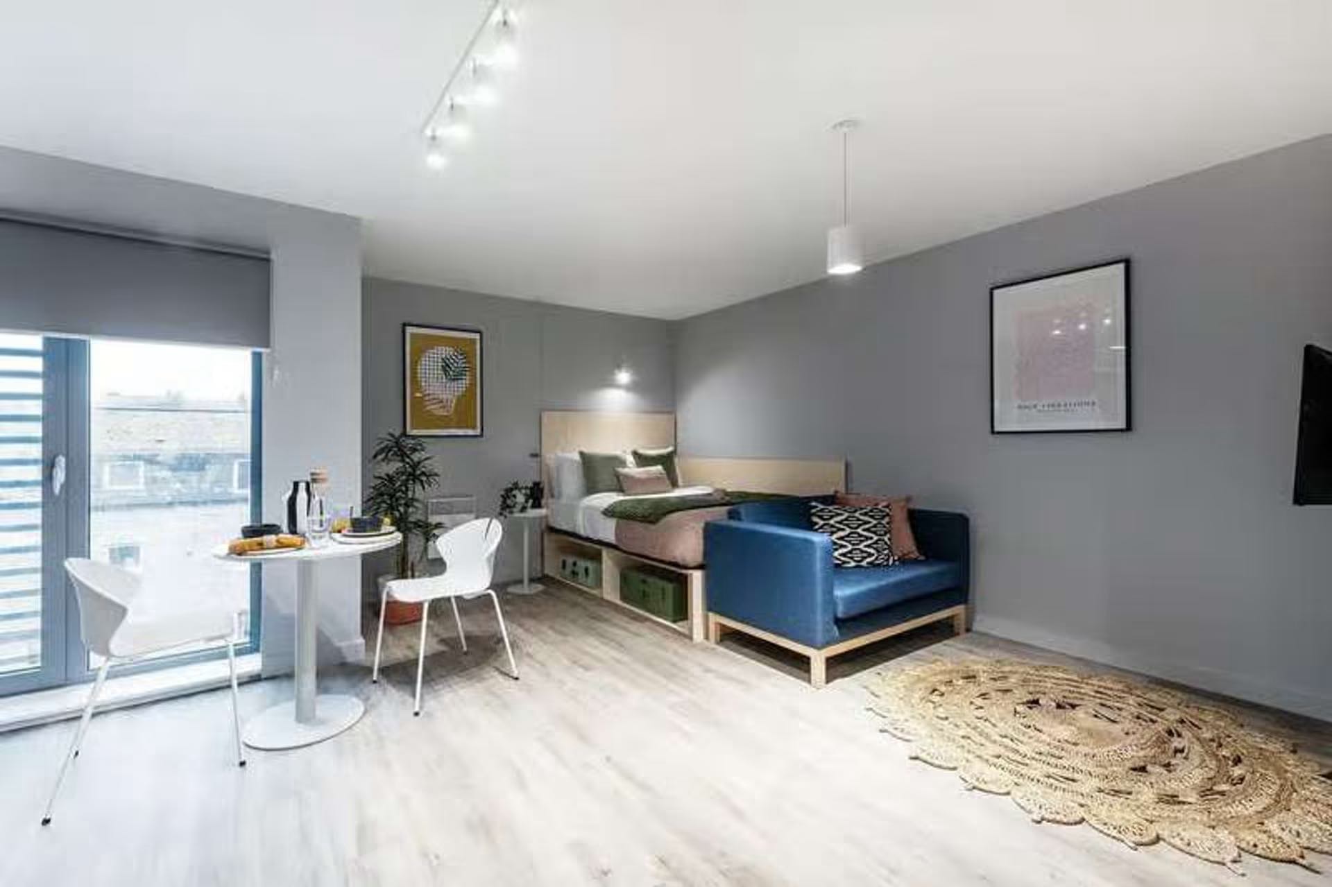Executive Studio