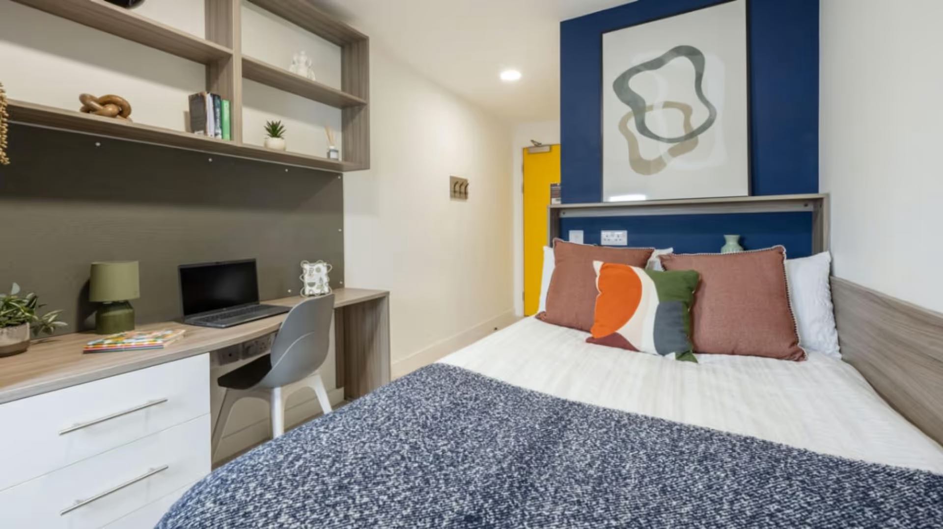 Bronze Sky View Ensuite