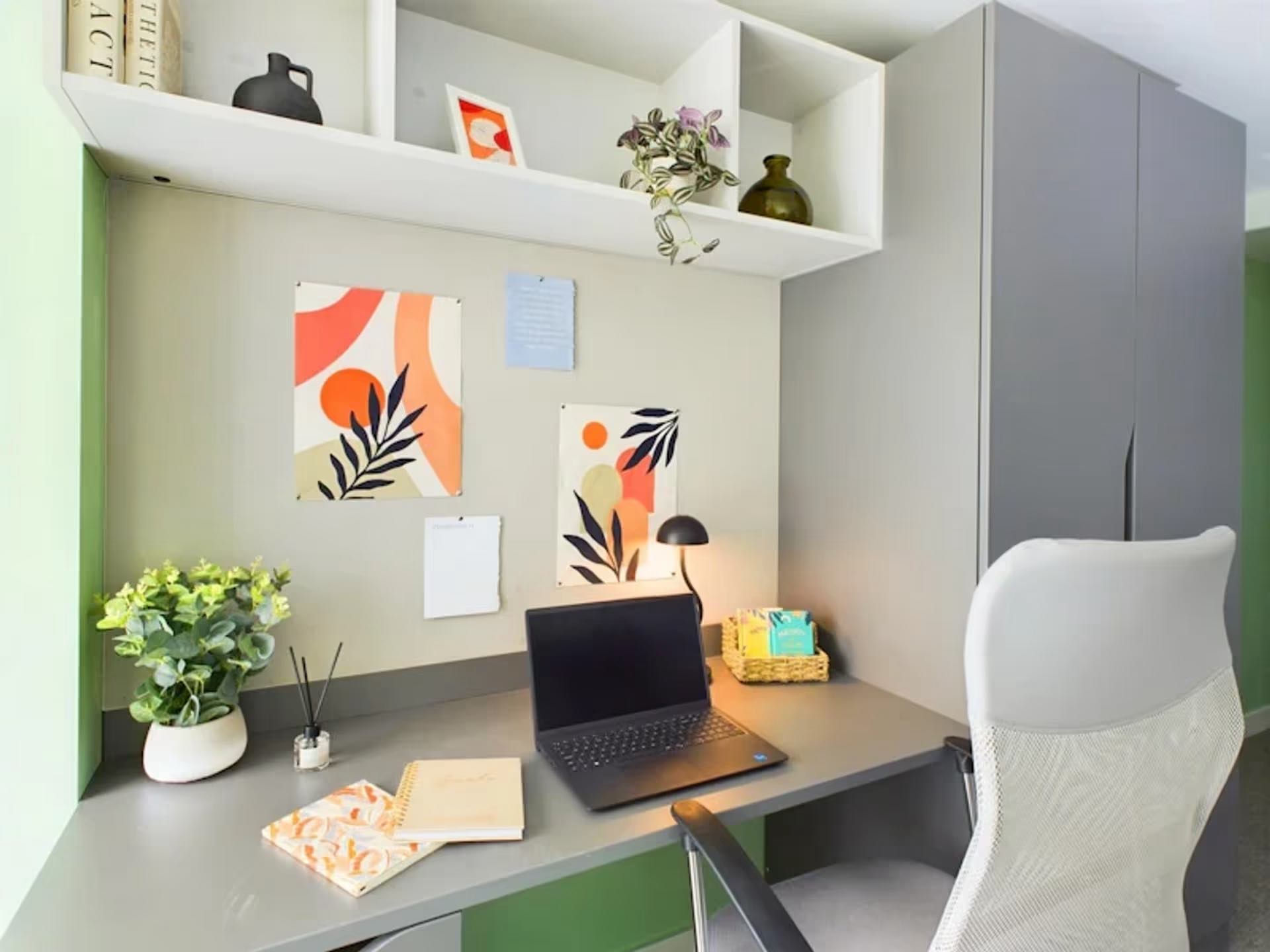 Bronze Studio