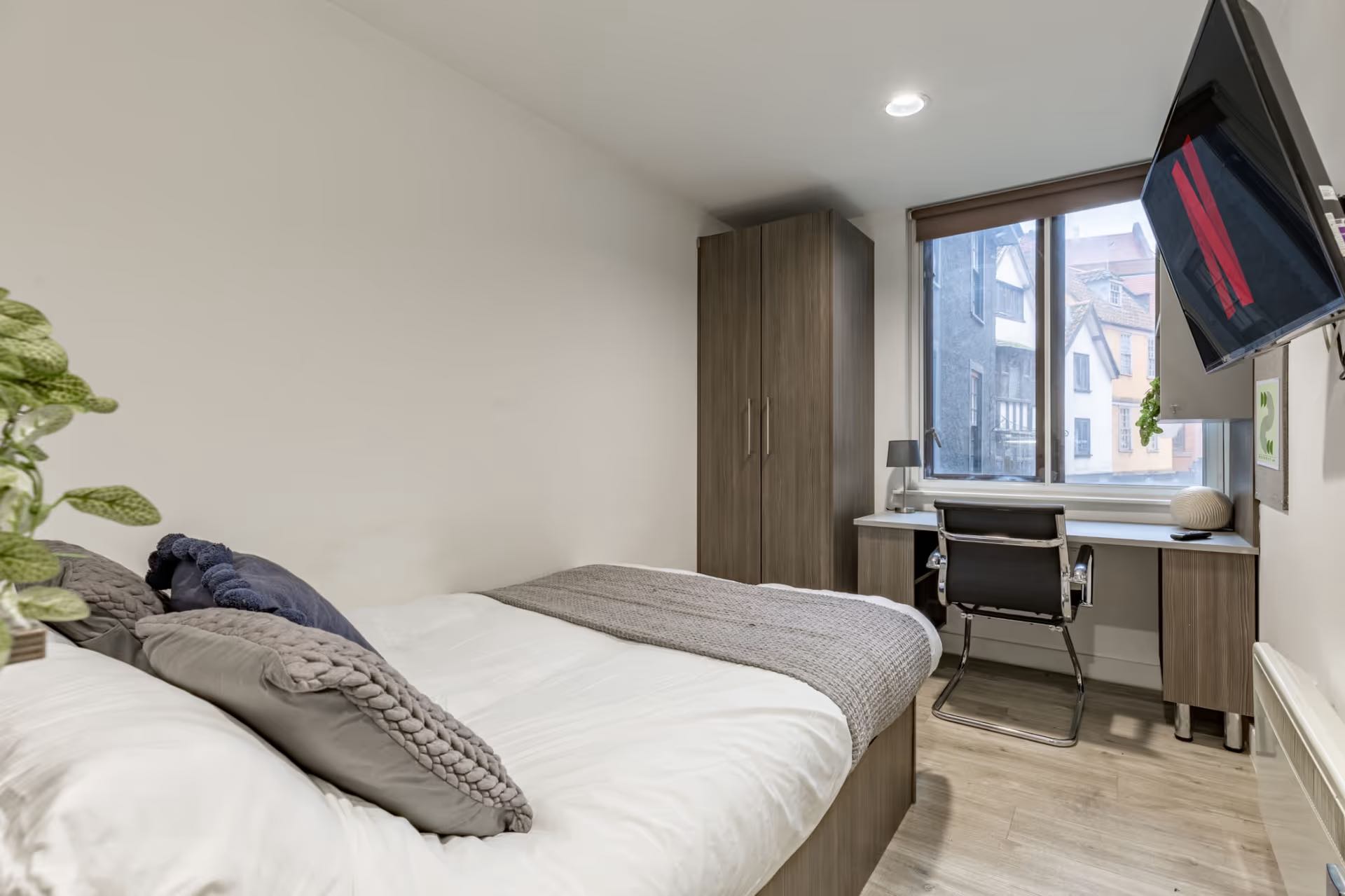 Deluxe 2 Bed Apartment