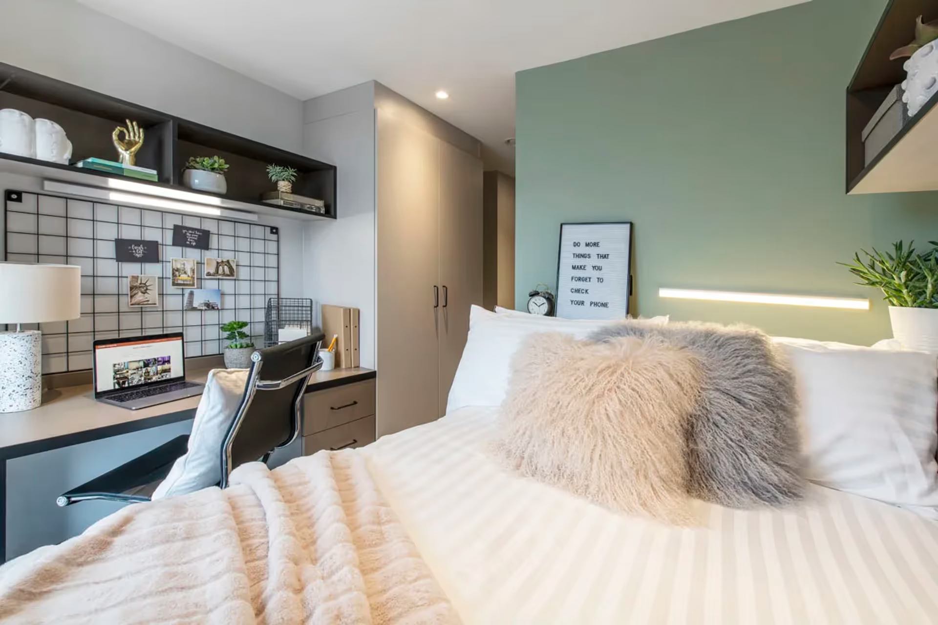 5 Bed Apartment