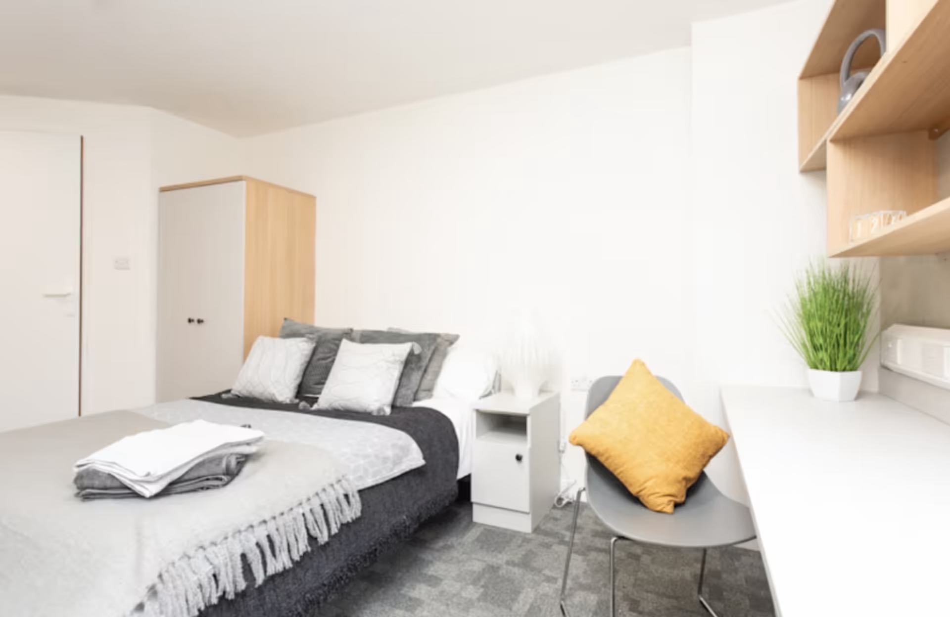 Deluxe Ensuite