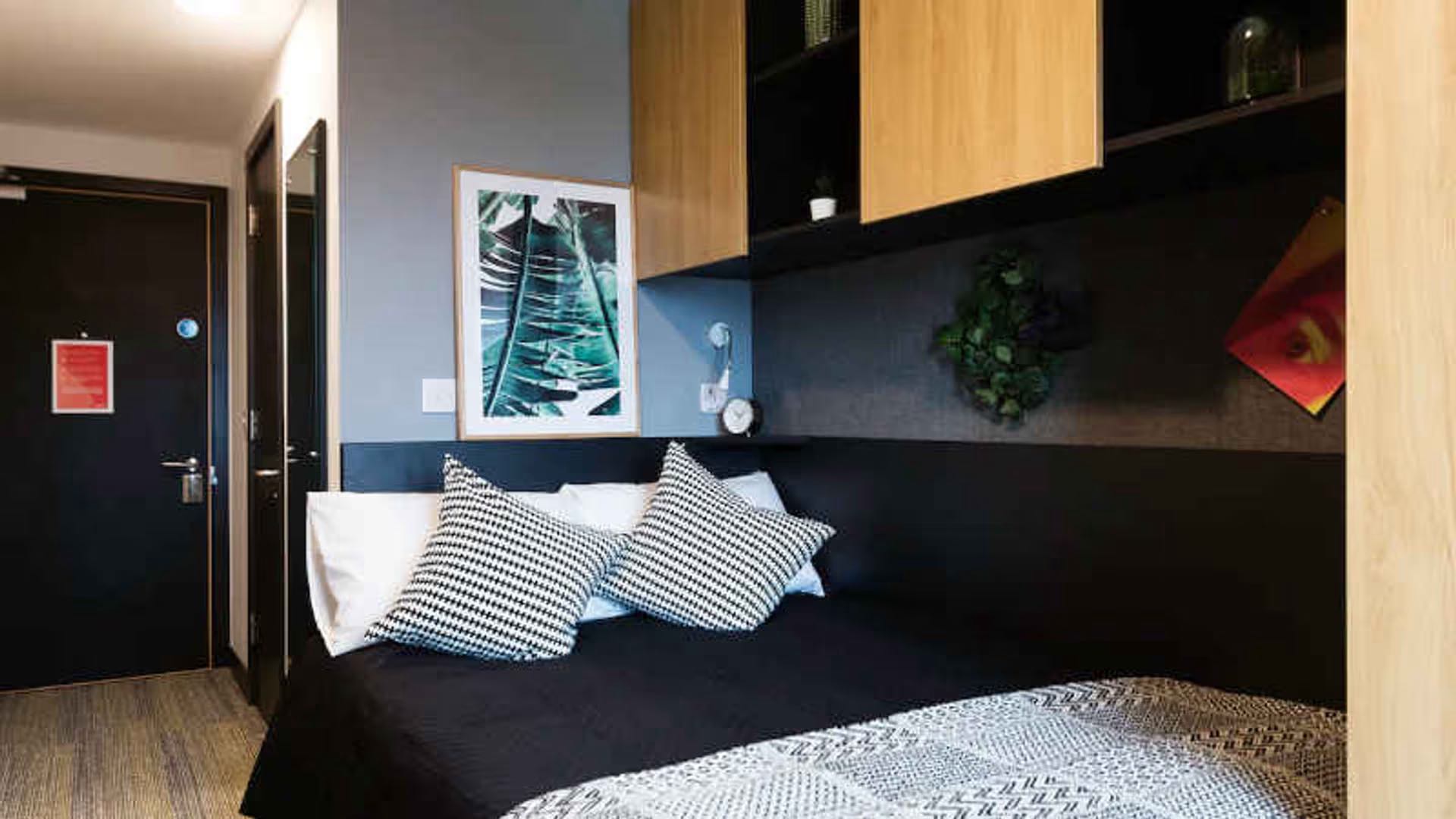 Silver Plus Ensuite (6 bed)