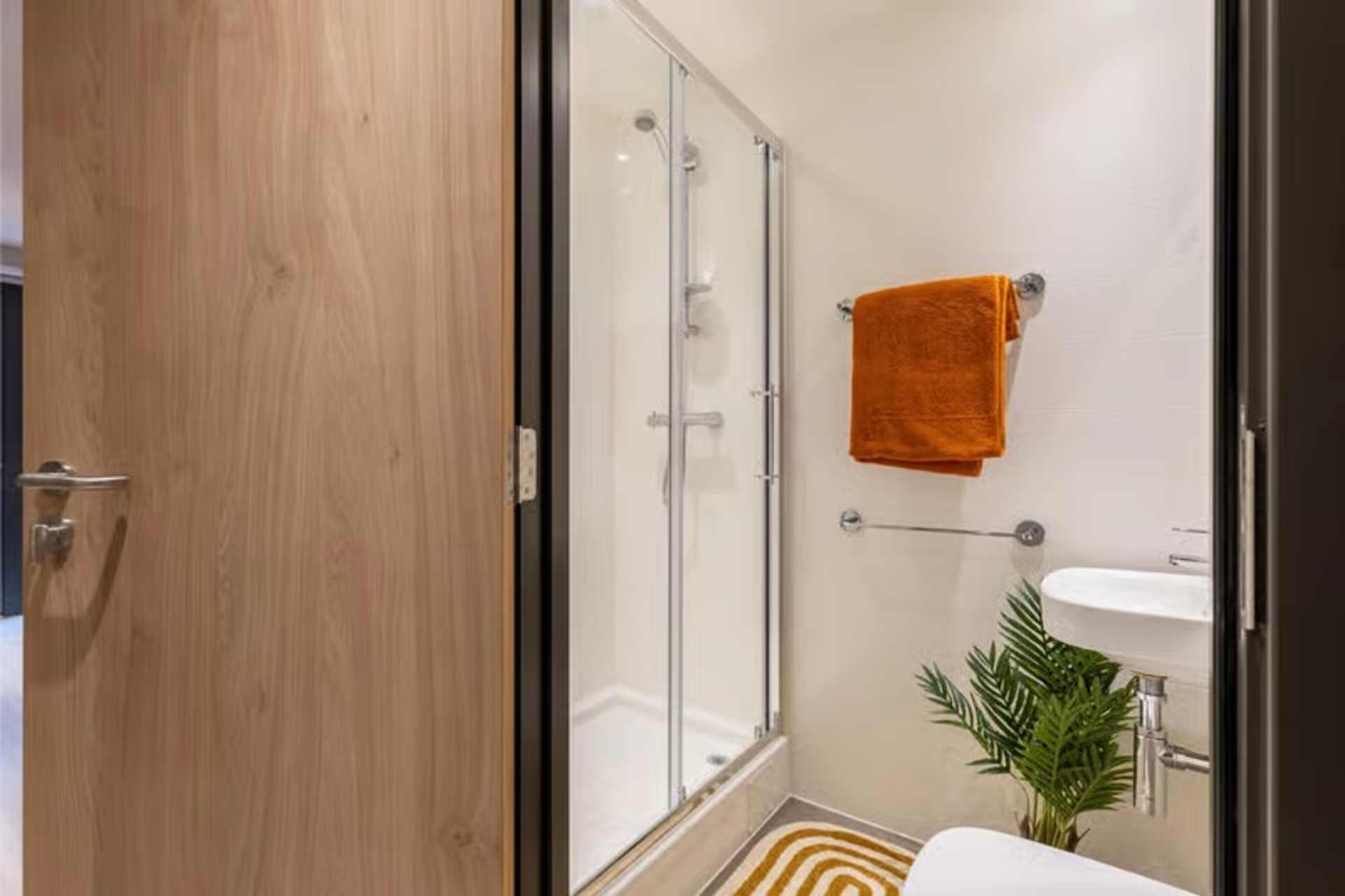 Modern Classic Plus Ensuite