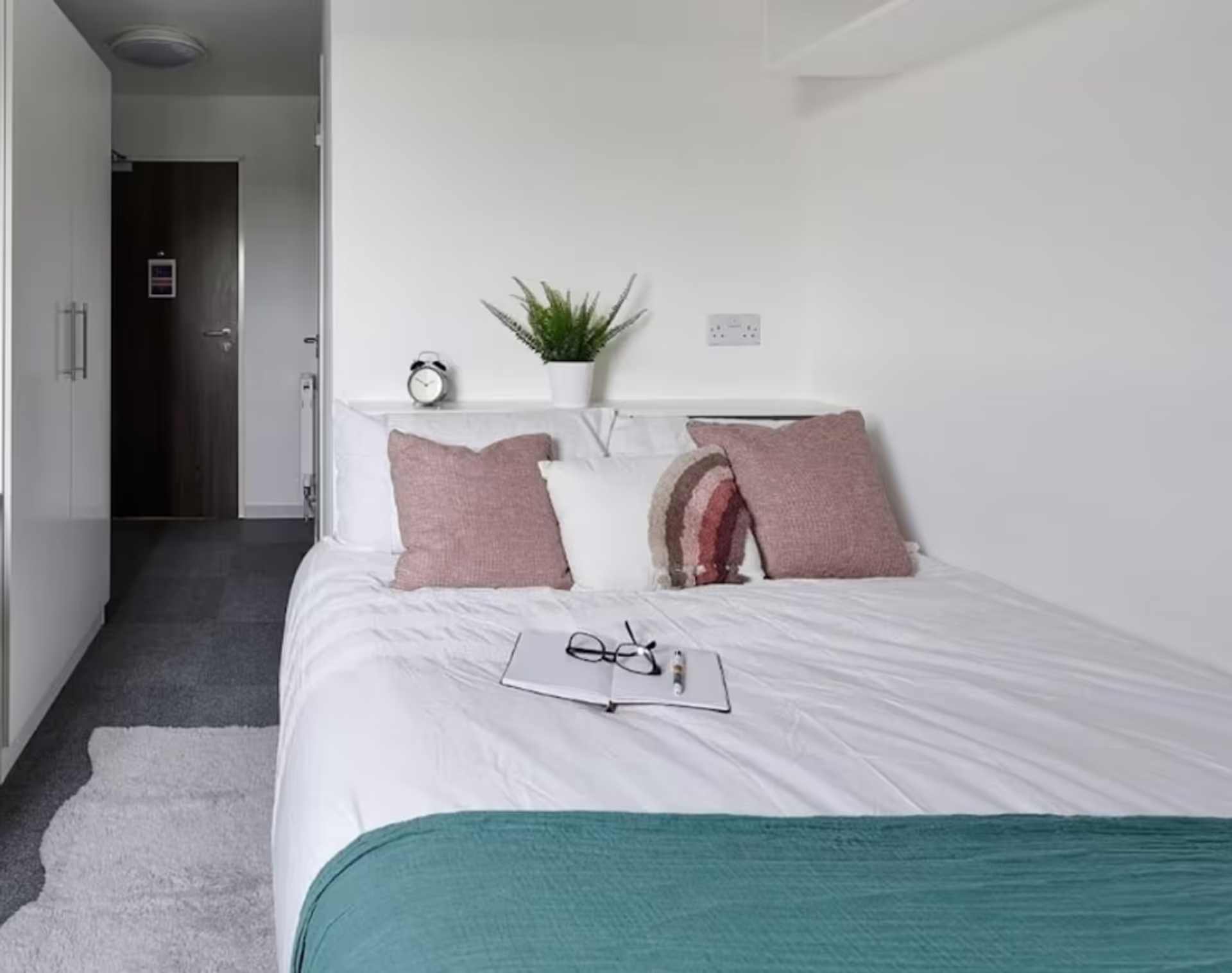 Deluxe Ensuite
