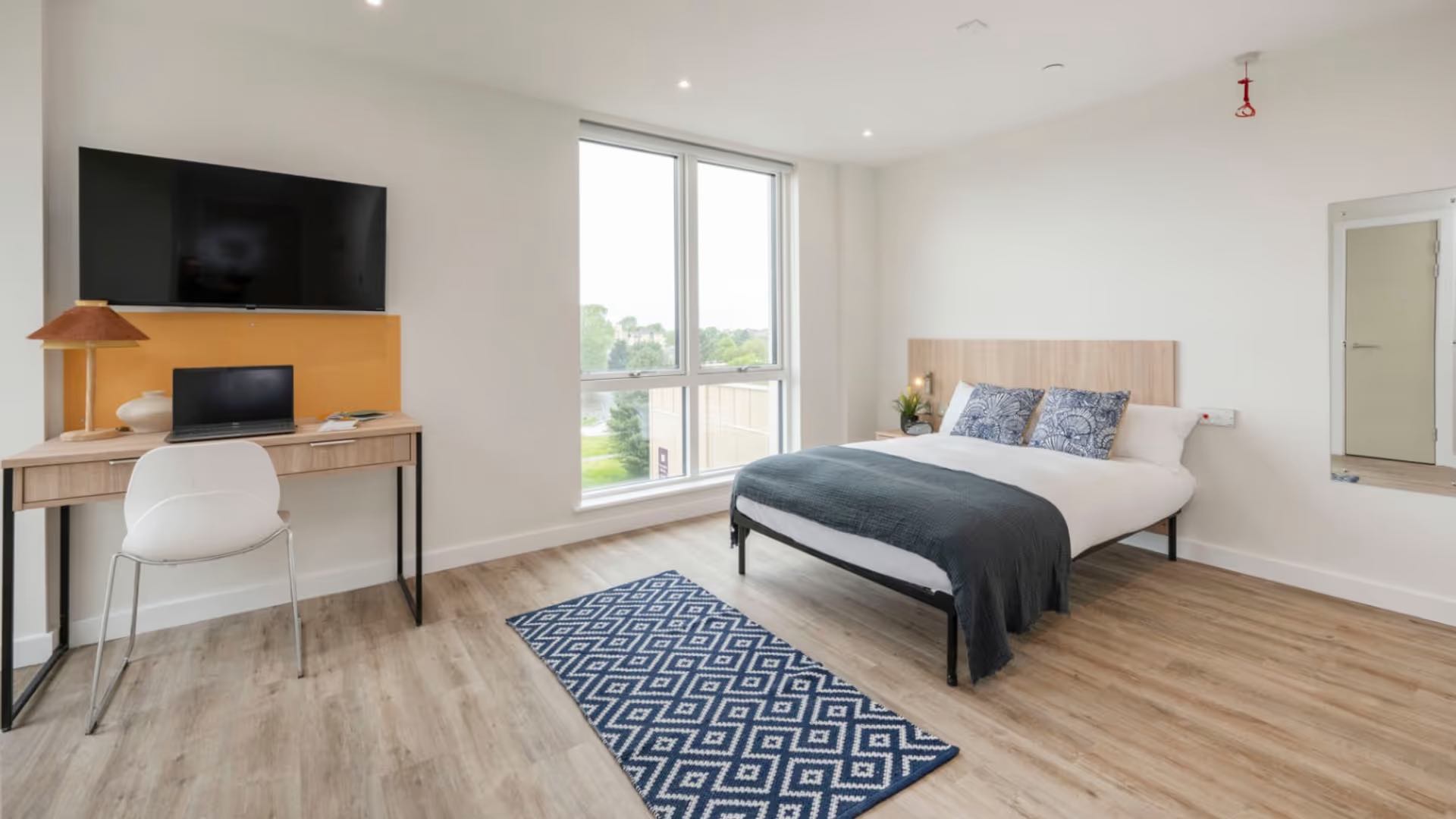 Superior Studio (Floor 5-7)