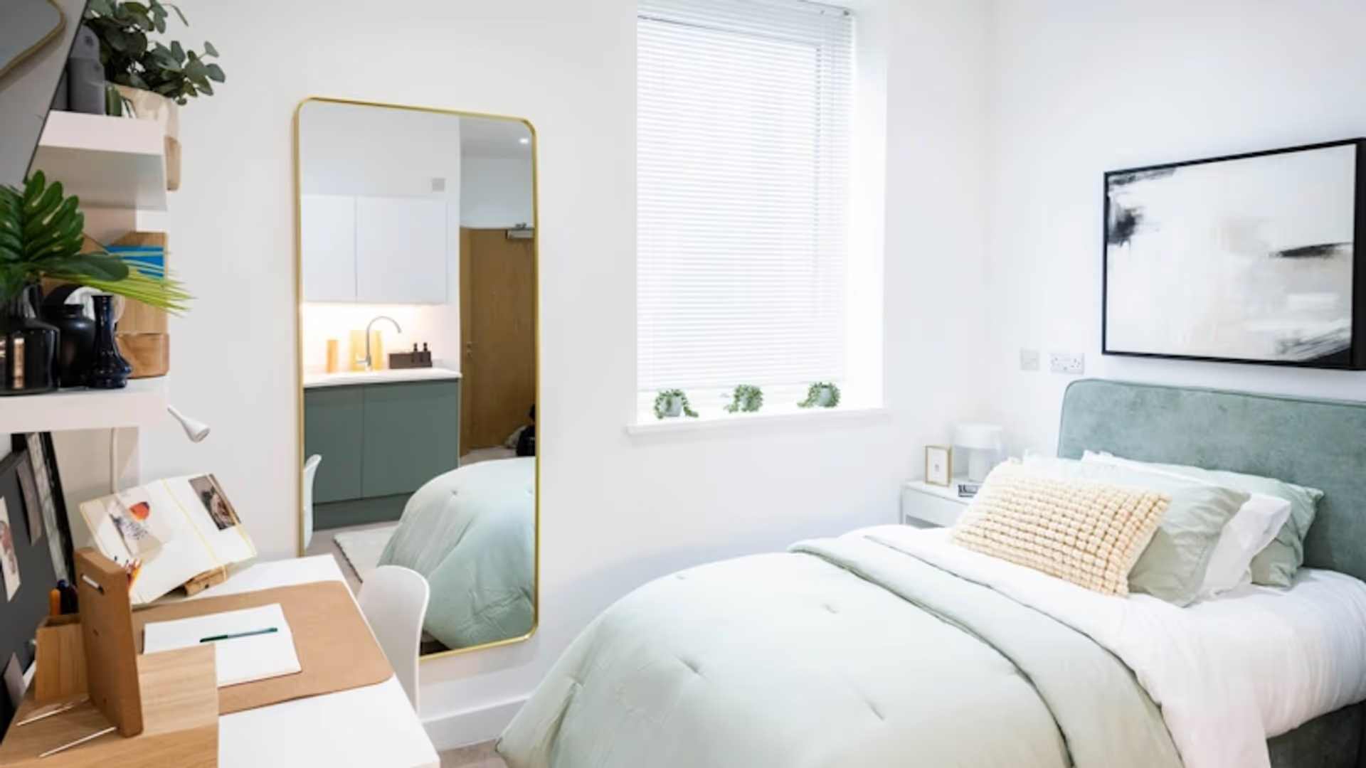 Bronze Studio