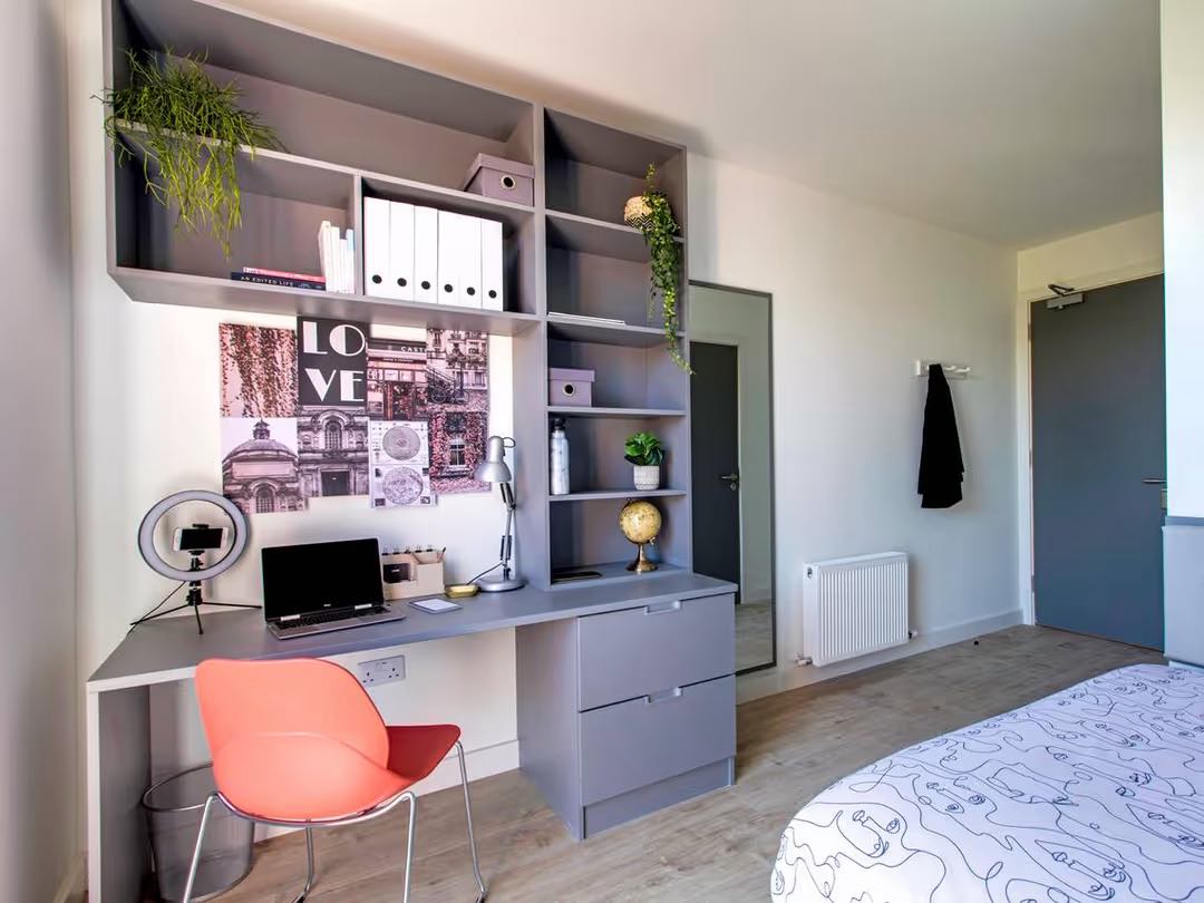 Premium Plus Ensuite