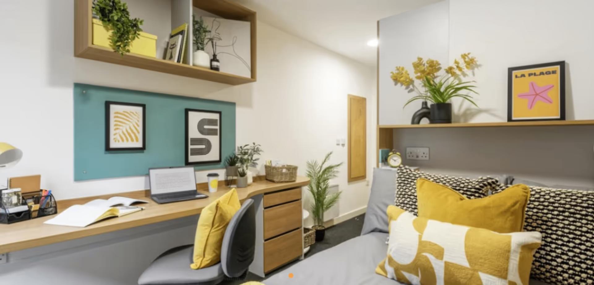 Gold Ensuite