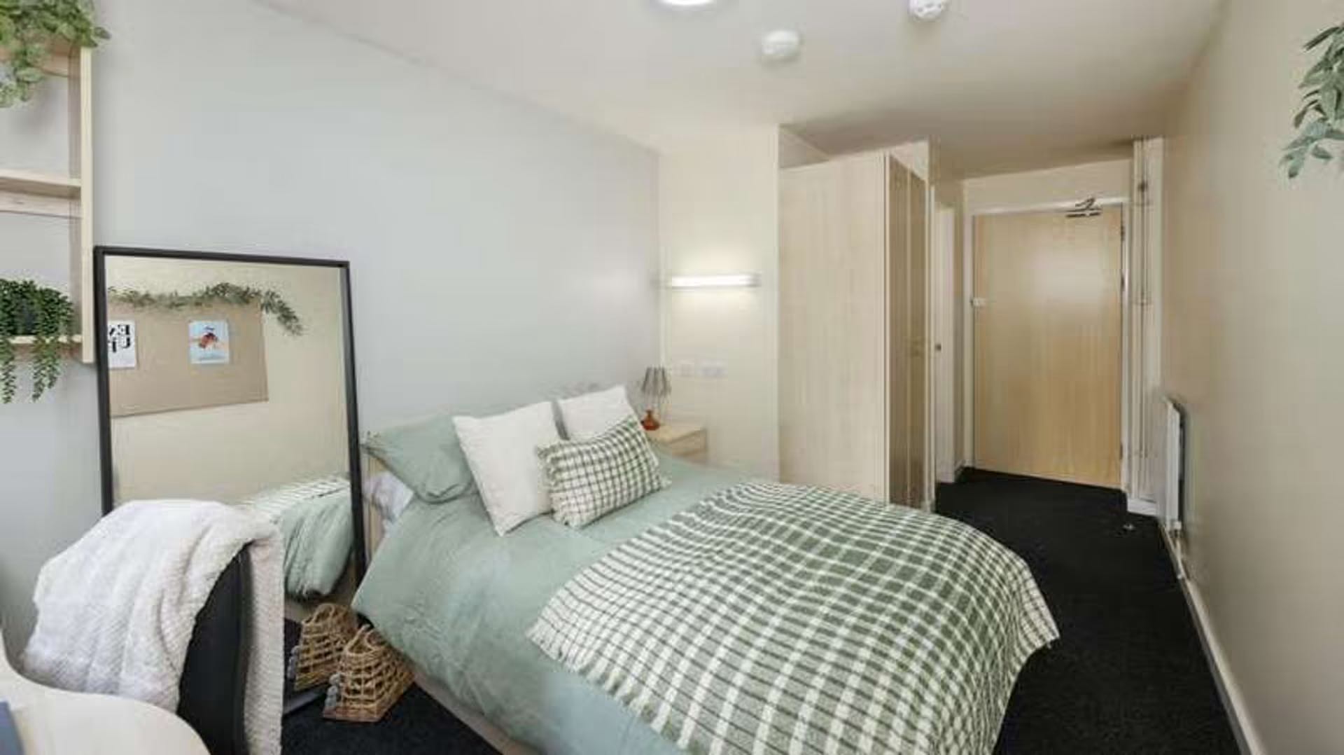 Classic 4 Bed Ensuite