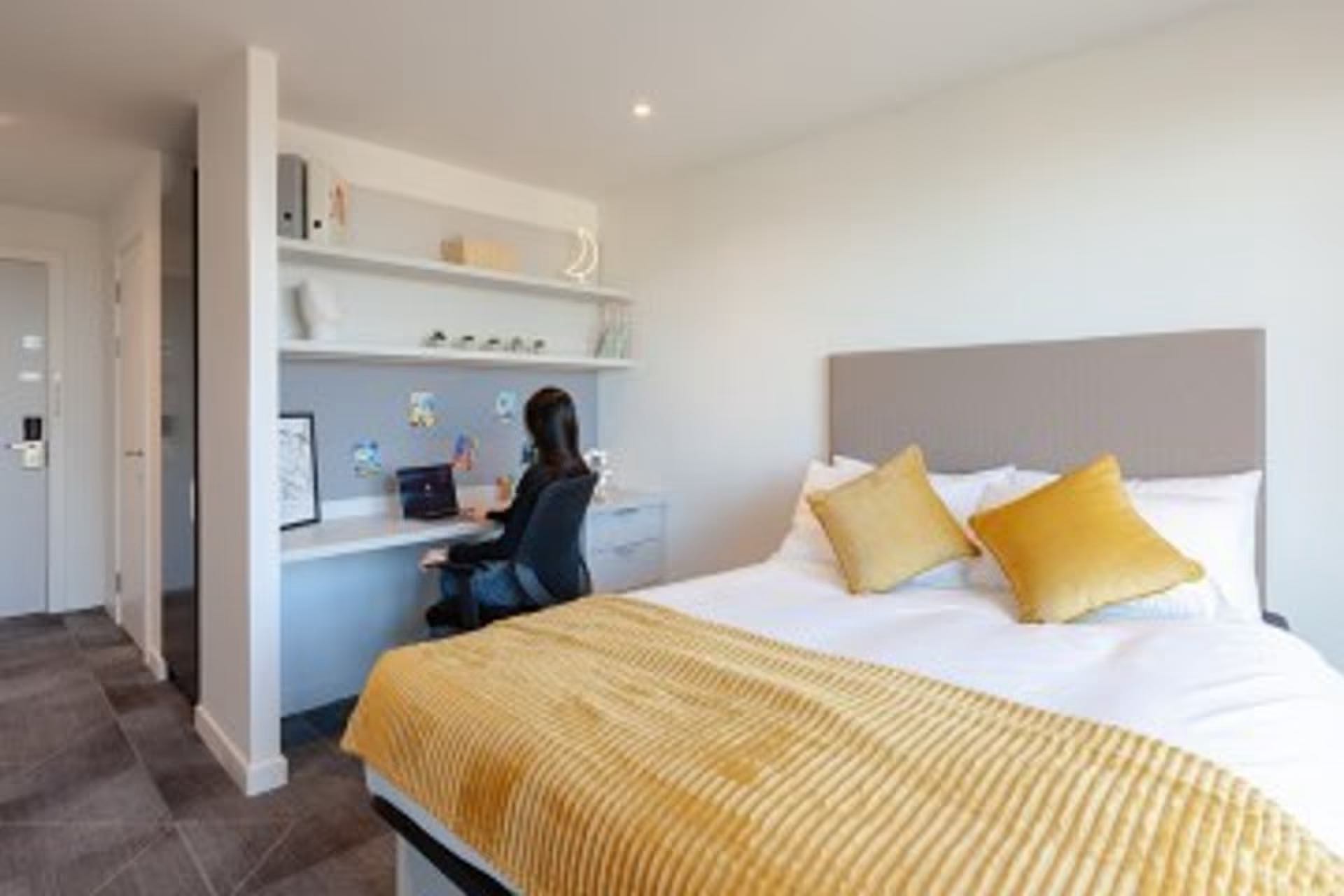 True Apartment - 6 Bedrooms